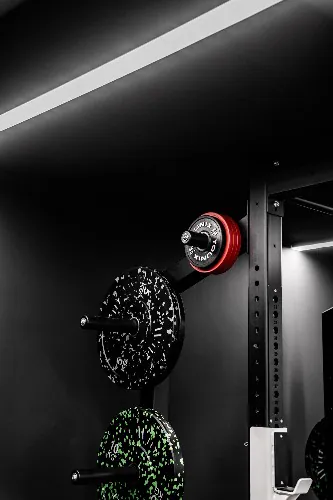 Plateau d'haltérophilie et rack de musculation pour la préparation physique